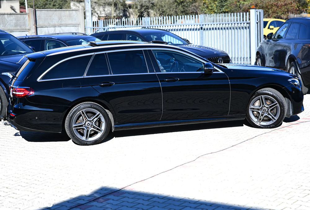 Mercedes-Benz Klasa E 300 9G-TRONIC AMG Line - 33