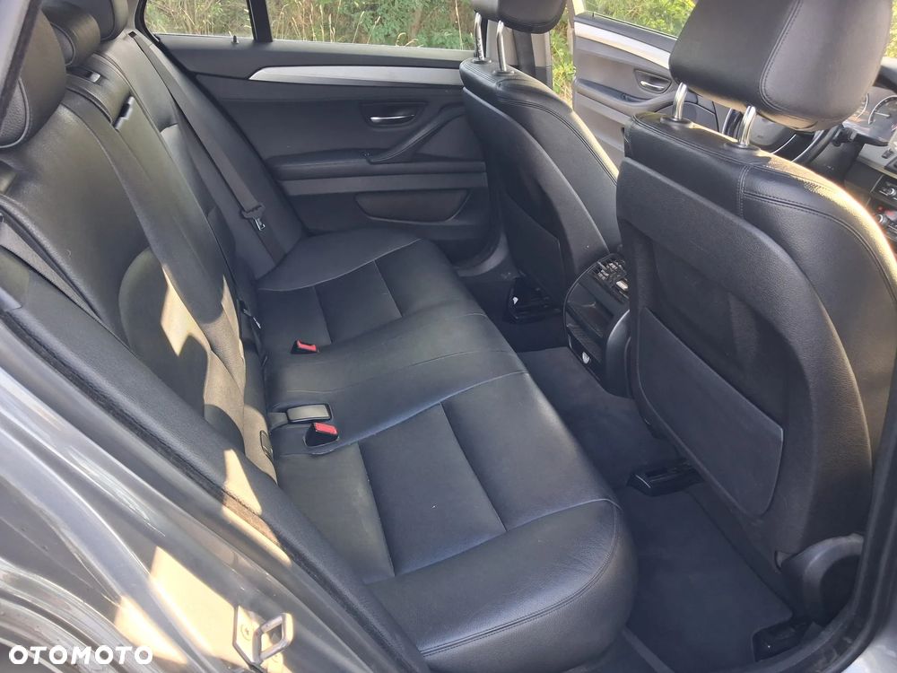 BMW Seria 5 520d Edition Fleet Sport - 13
