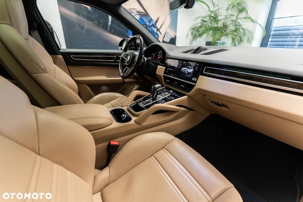 Porsche Cayenne Platinum Edition - 38