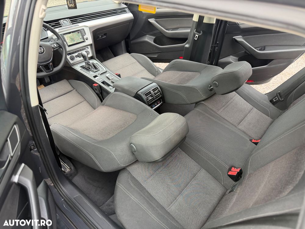 Volkswagen Passat 2.0 TDI SCR DSG BlueMotion Comfortline - 19