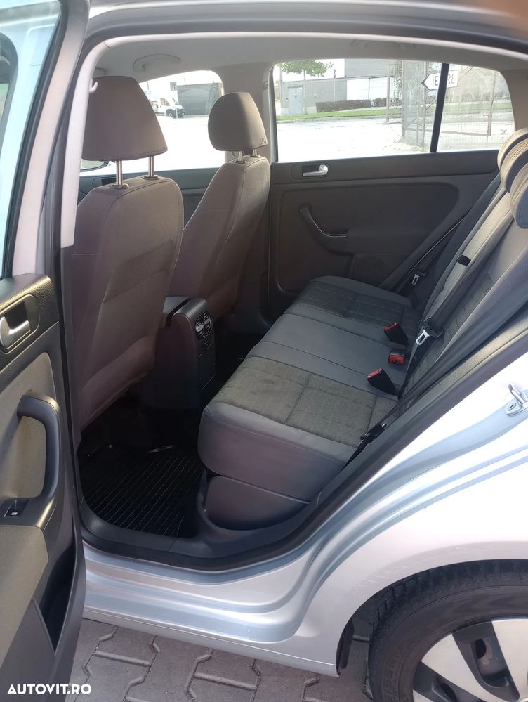 Volkswagen Golf Plus 1.9 TDI Sportline - 31