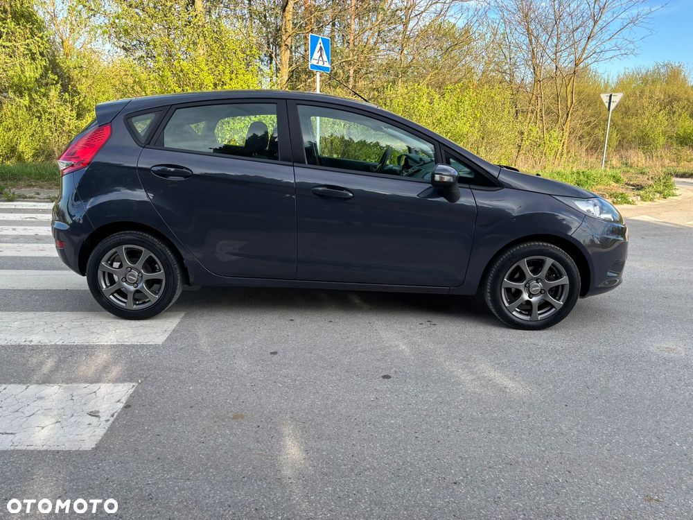 Ford Fiesta 1.25 Champions Edition - 18