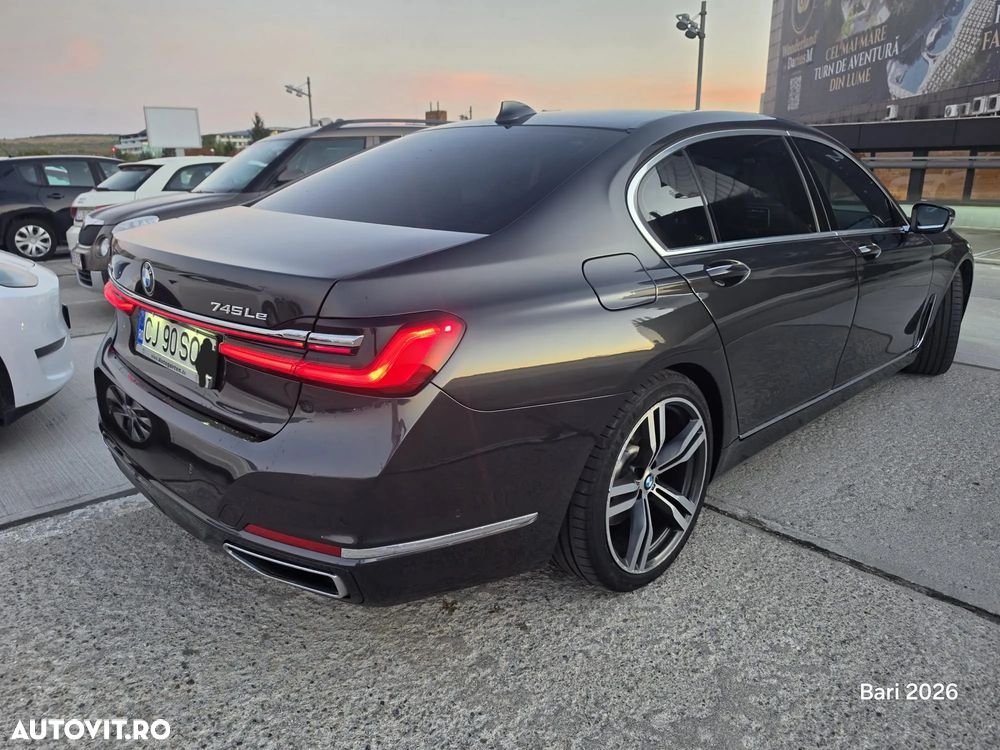 BMW Seria 7 - 16