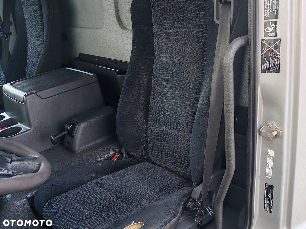 FOTEL SIEDZENIE KIEROWCY MERCEDES ATEGO 1111 - 1