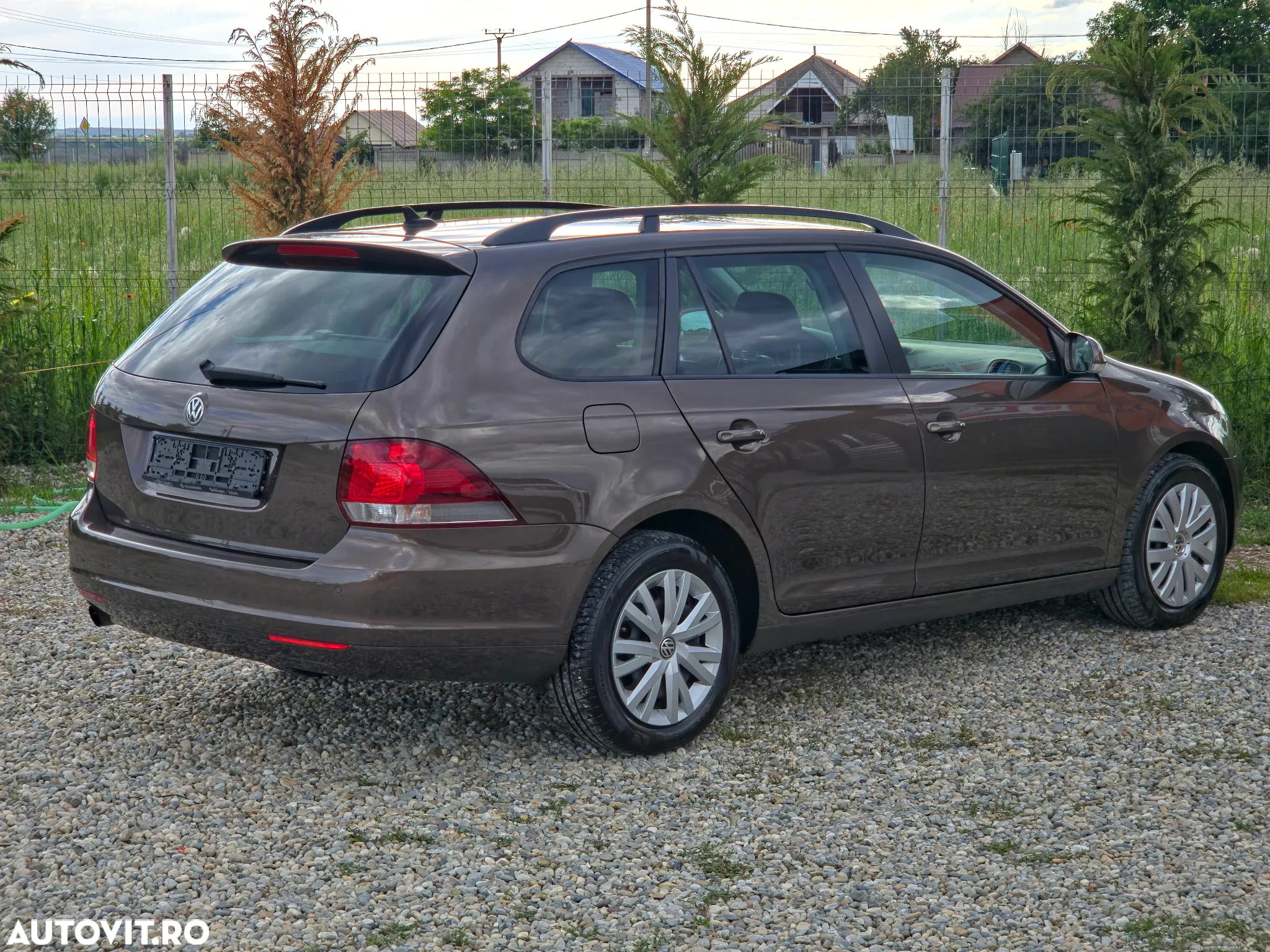 Volkswagen Golf 1.6 TDI DPF BlueMotion Technology Highline - 4