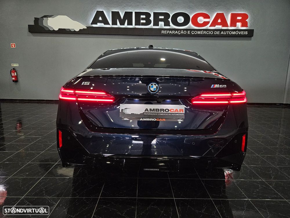BMW i5 M60 - 7