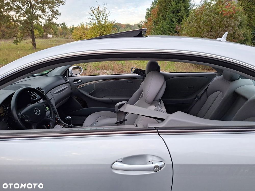 Mercedes-Benz CLK - 29