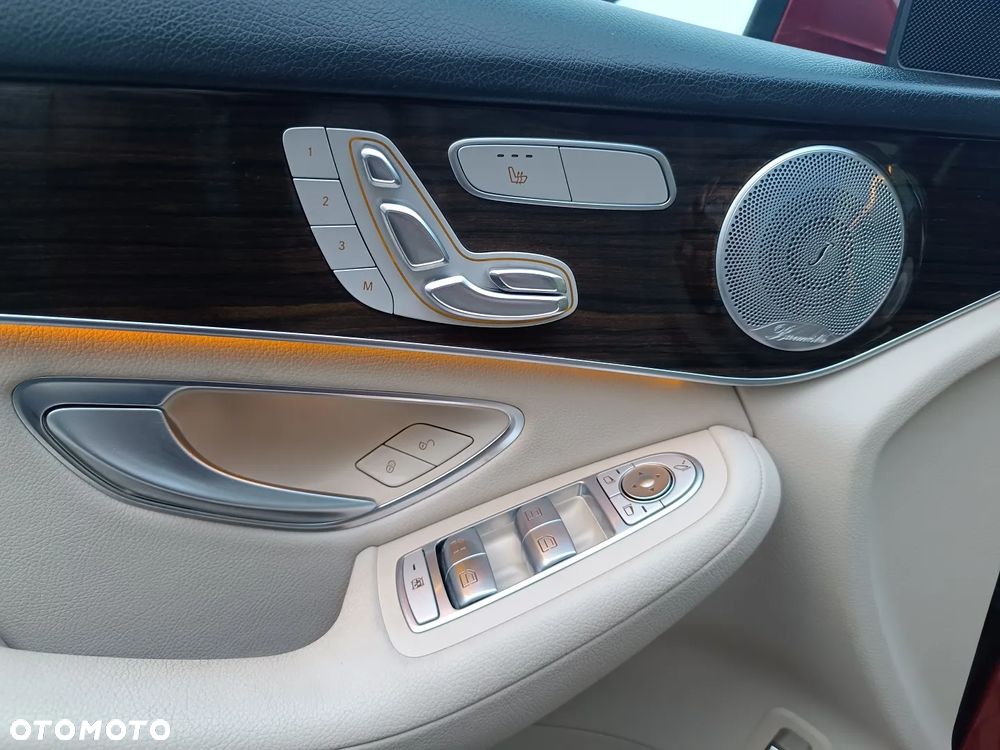 Mercedes-Benz GLC 300 4Matic 9G-TRONIC - 15