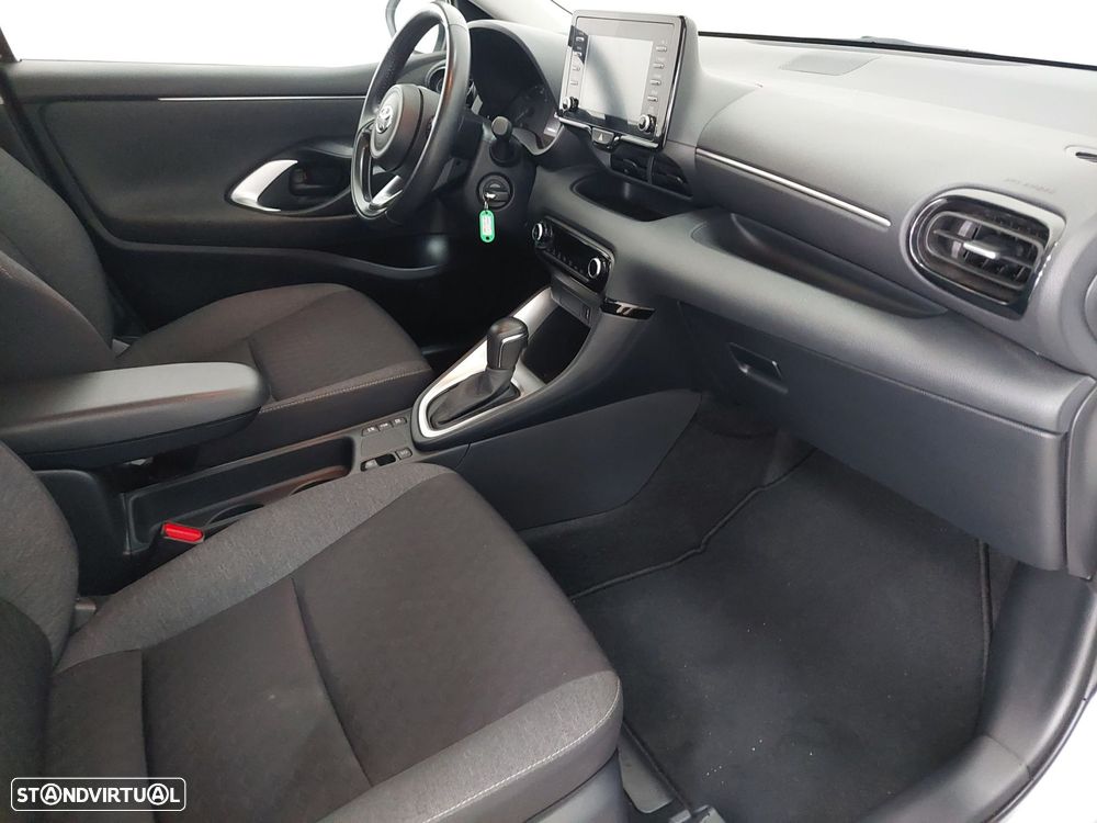 Toyota Yaris 1.5 HDF Comfort Plus - 8