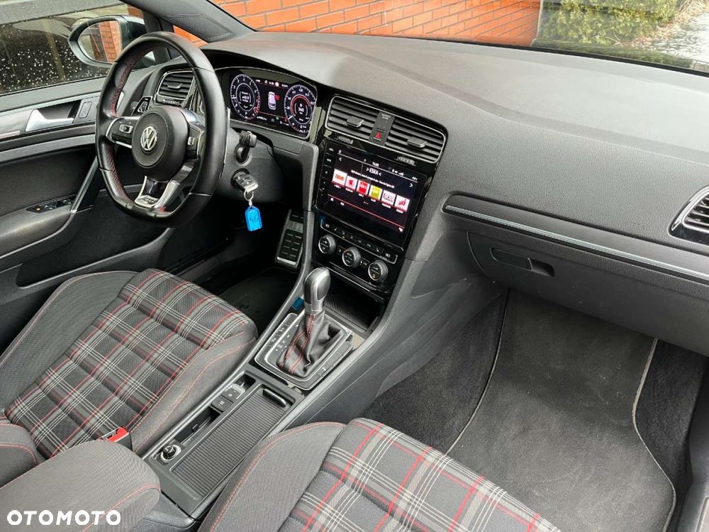 Volkswagen Golf 2.0 TSI GTI DSG - 8