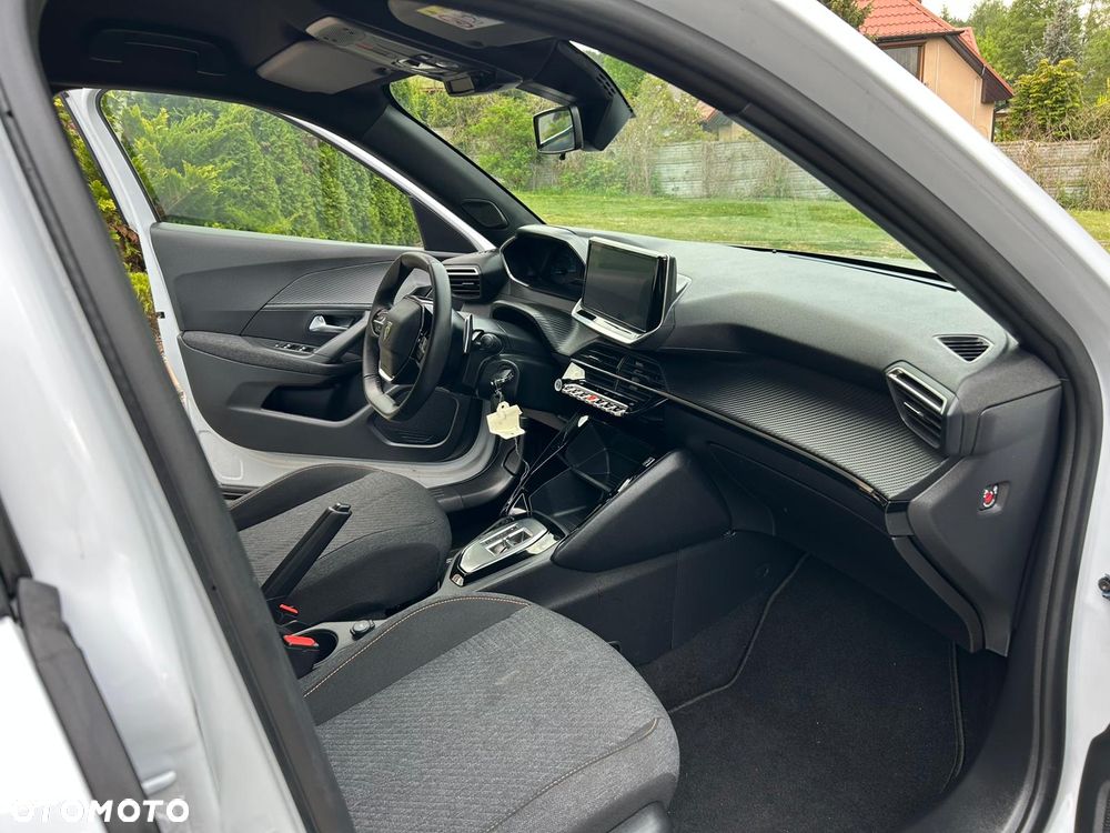 Peugeot 2008 Hybrid 136 e-DSC Style - 5