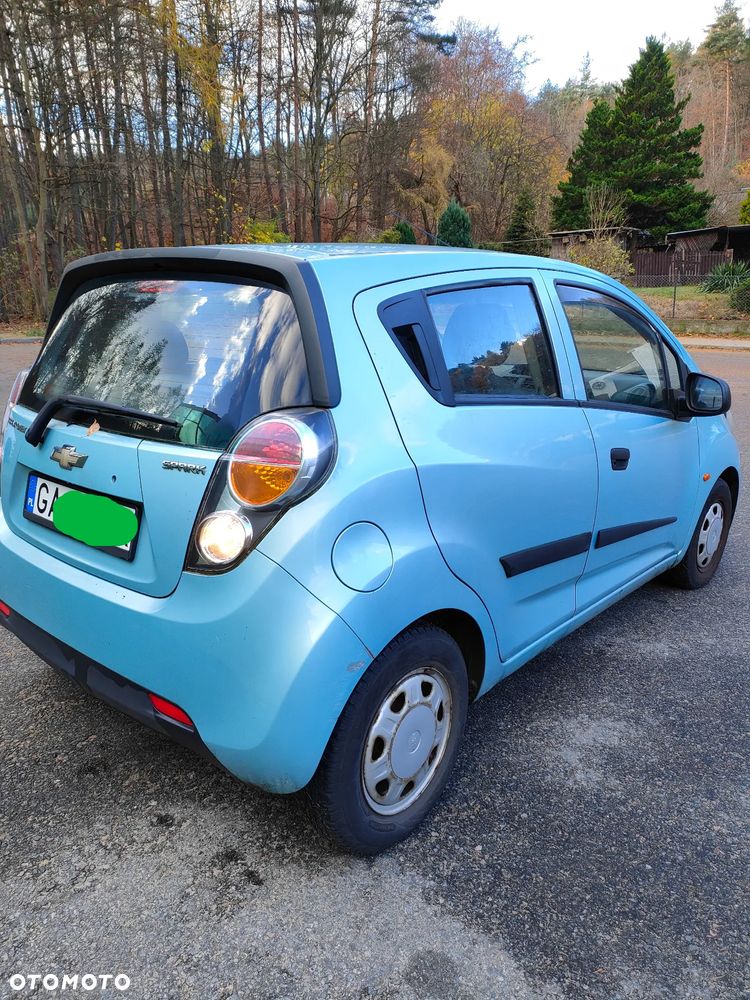 Chevrolet Spark 1.0 Base - 4