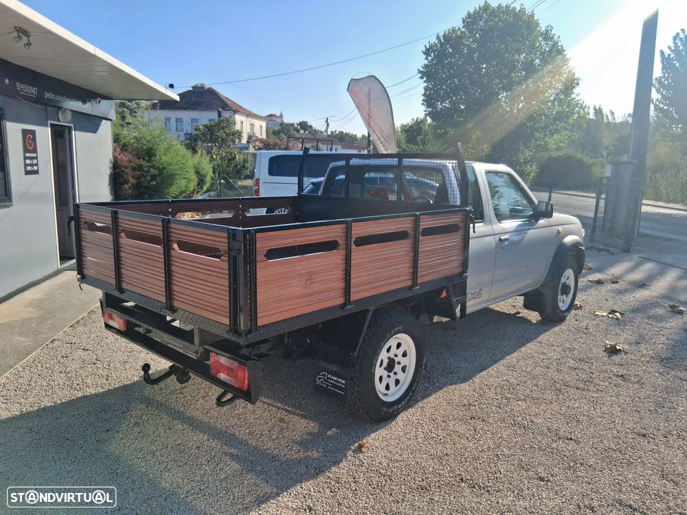 Nissan Navara 4x4 - 11