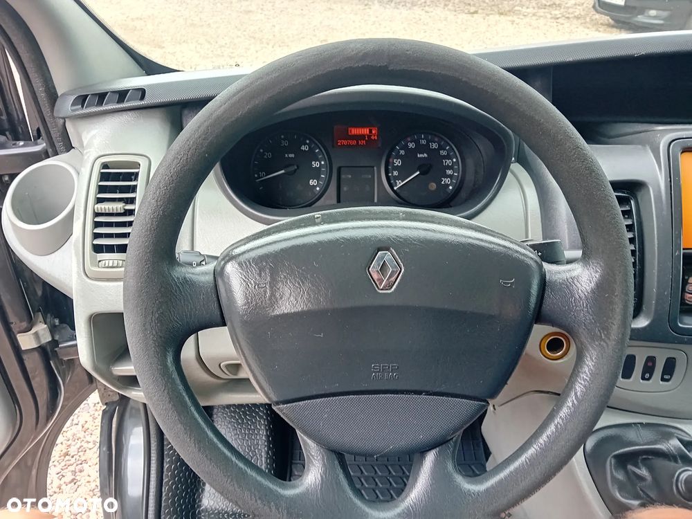 Renault Trafic - 22