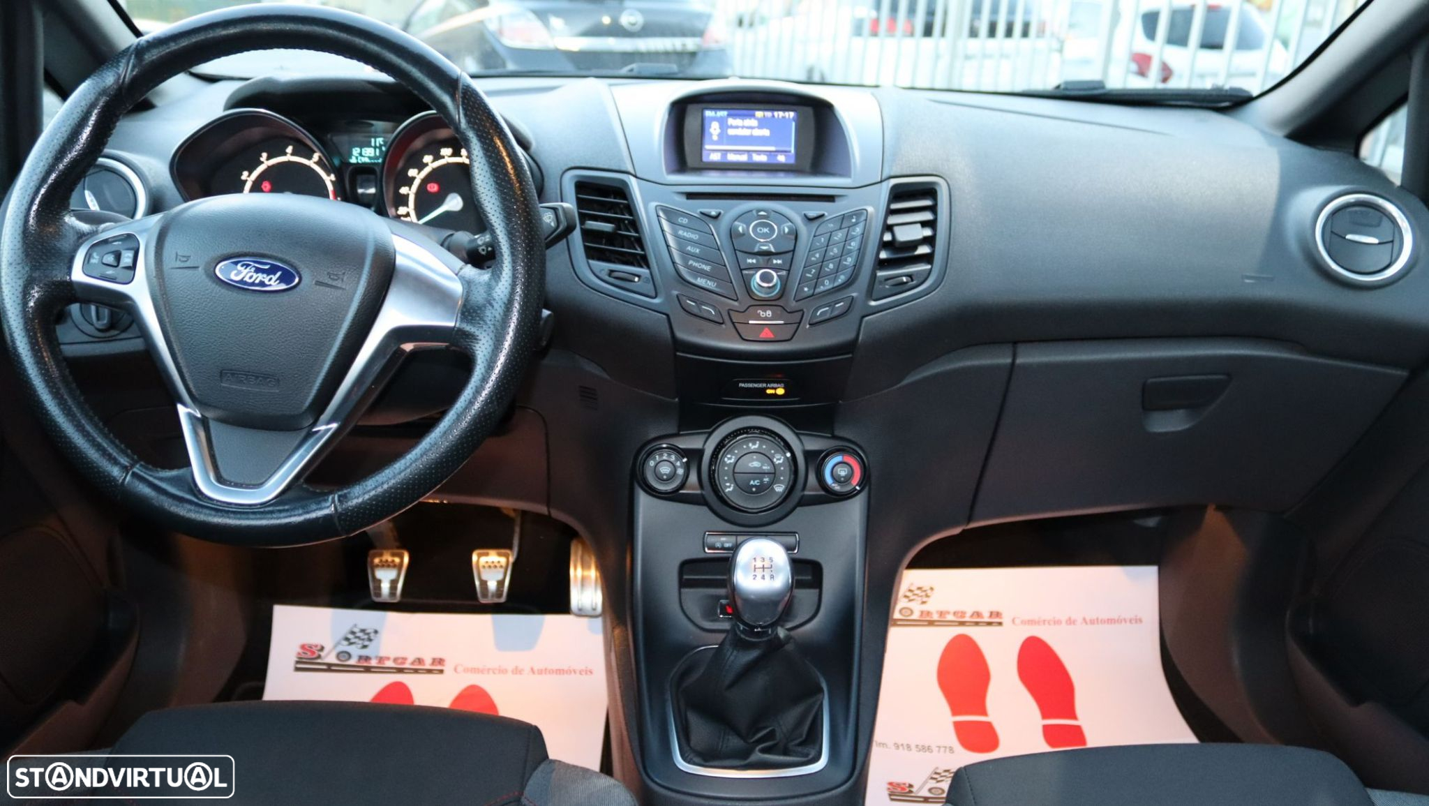 Ford Fiesta - 12