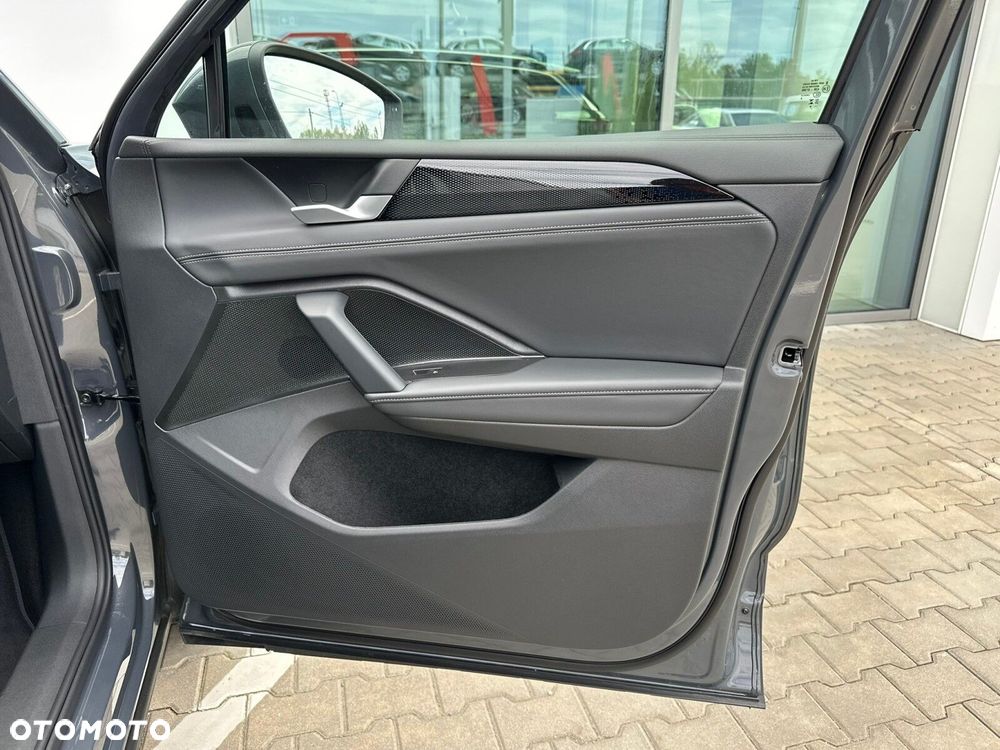 Volkswagen Tiguan - 19