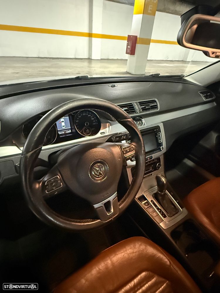 VW Passat 2.0 TDI Edition Confort. DSG - 18
