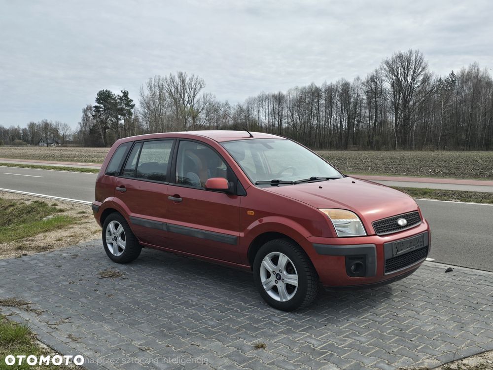 Ford Fusion - 5