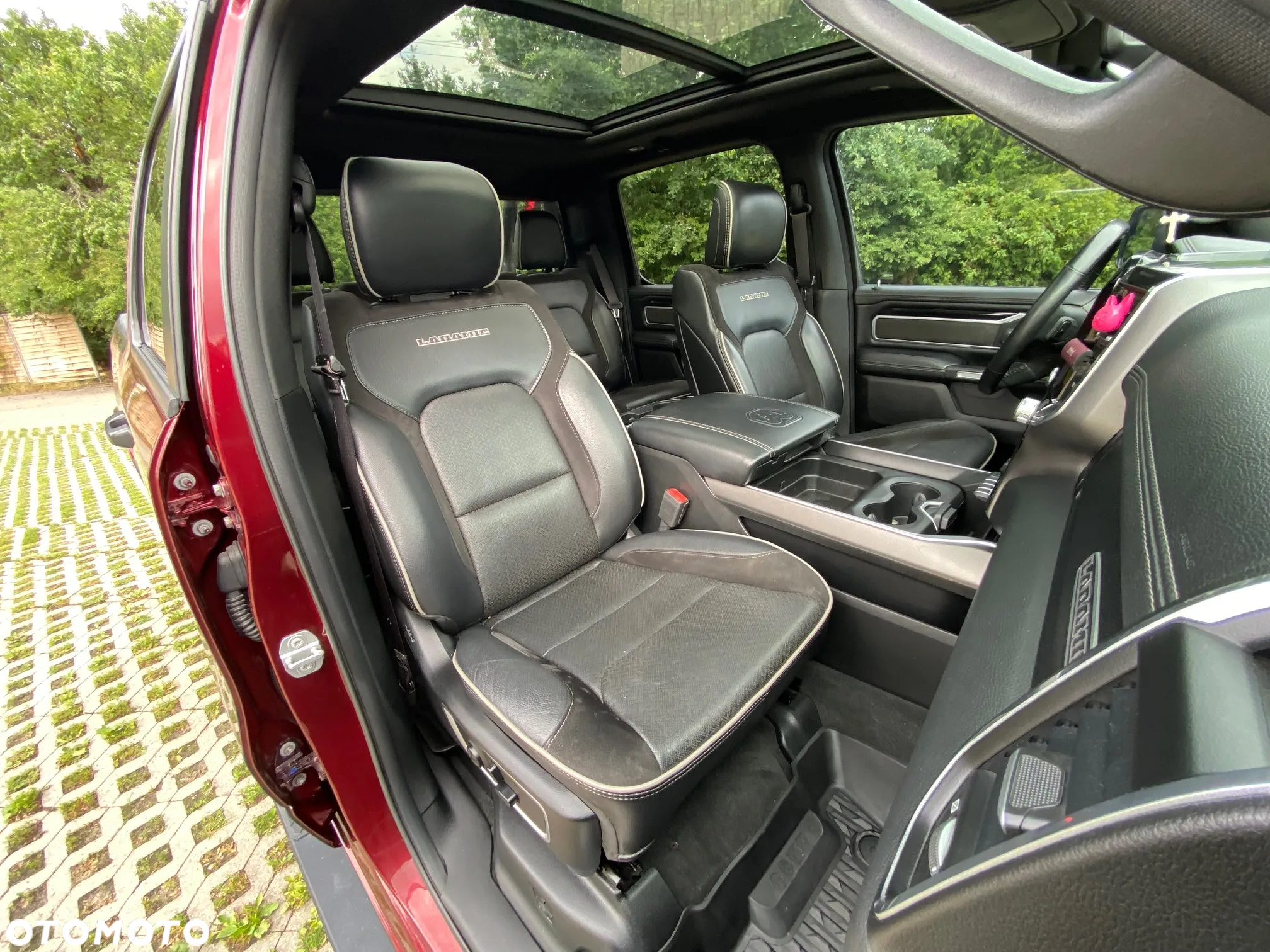 RAM 1500 Crew Cab Laramie - 13