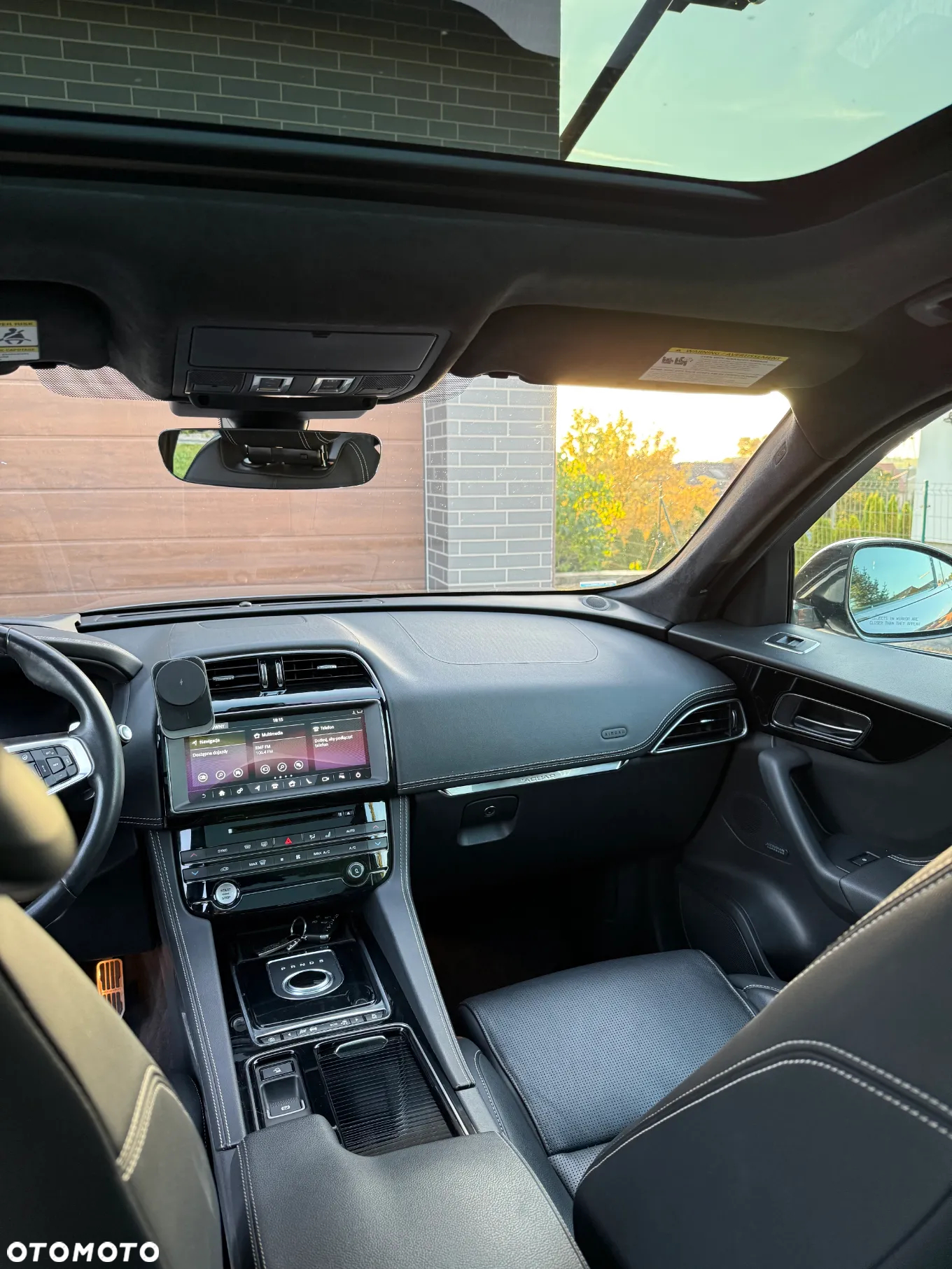Jaguar F-Pace 2.0 i4P AWD R-Sport - 14