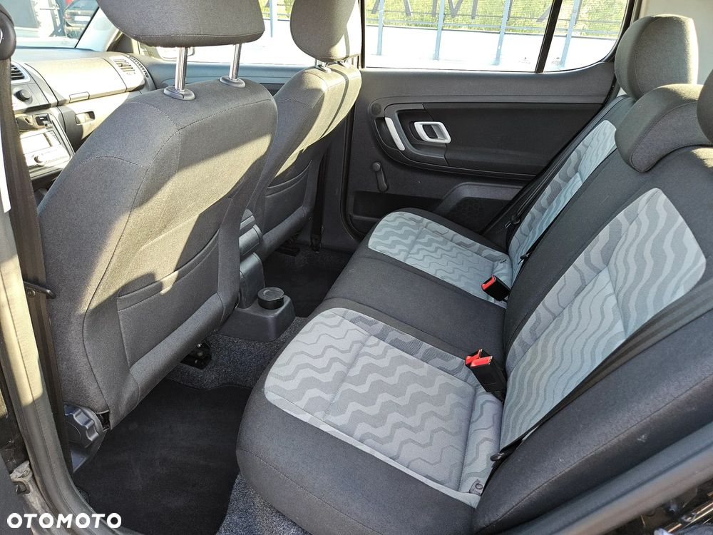 Skoda Fabia - 13