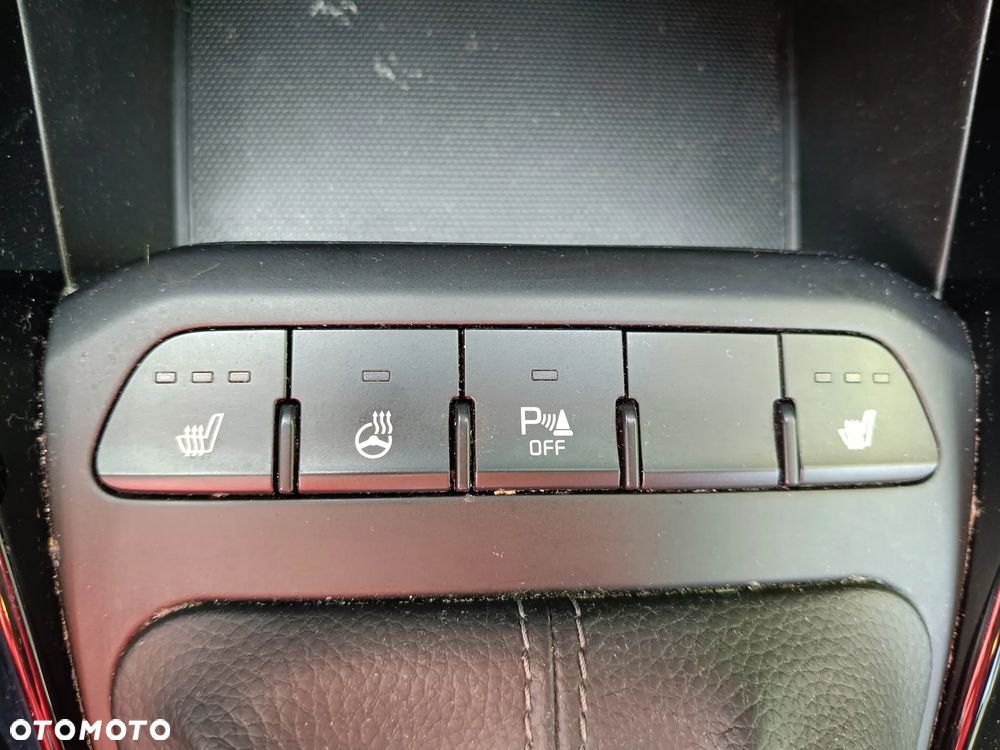 Kia Rio - 16