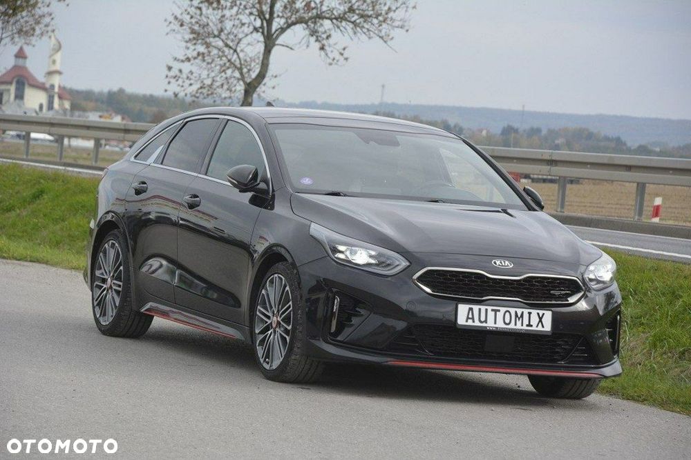 Kia ProCeed 1.6 T-GDI GT DCT - 13