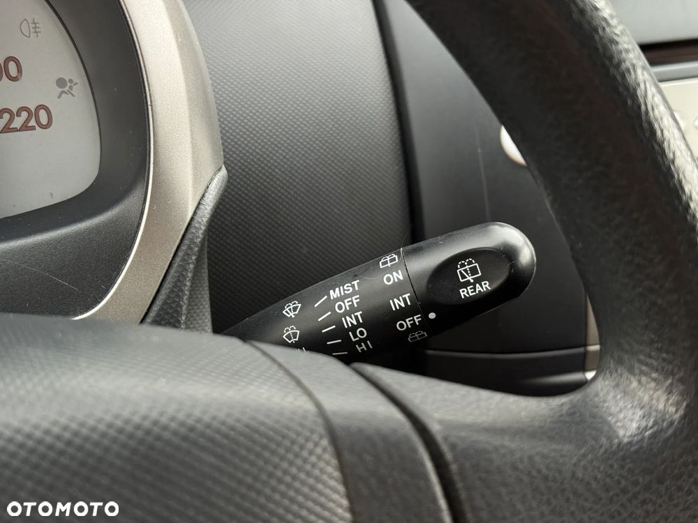 Daihatsu Sirion 1.3 - 24