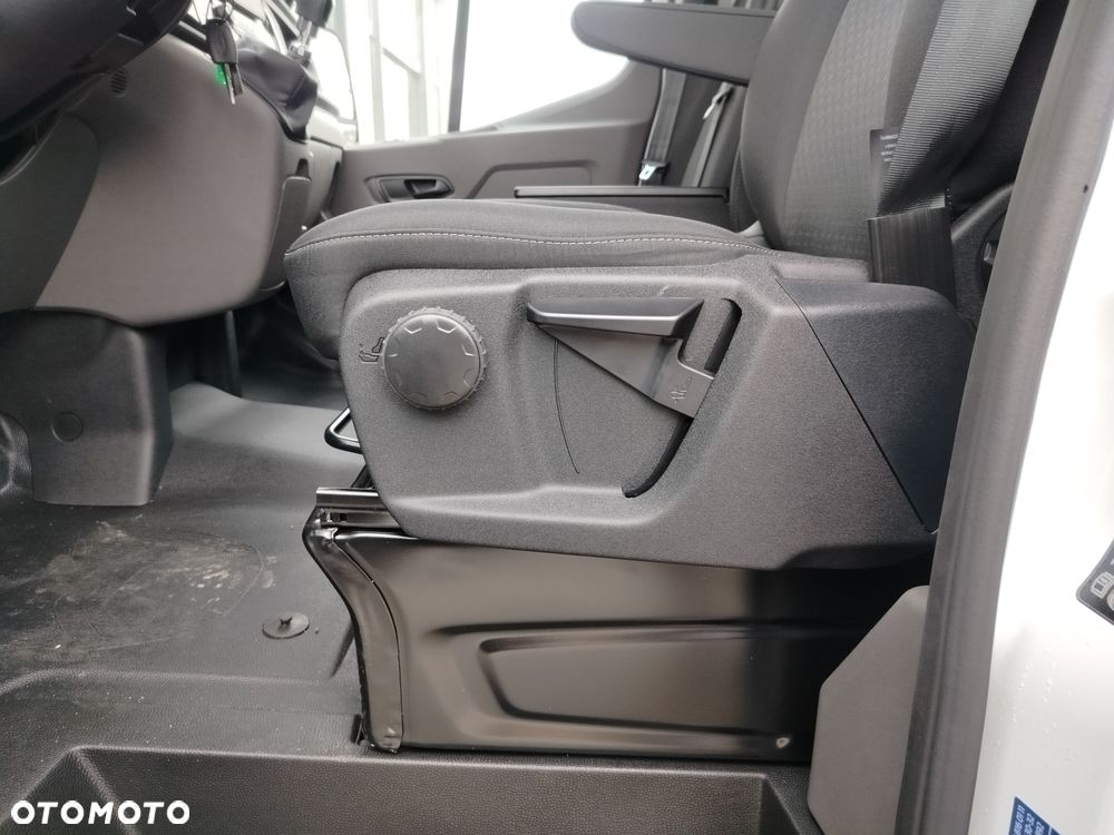 Ford Transit Pojedyncza kabina - 19