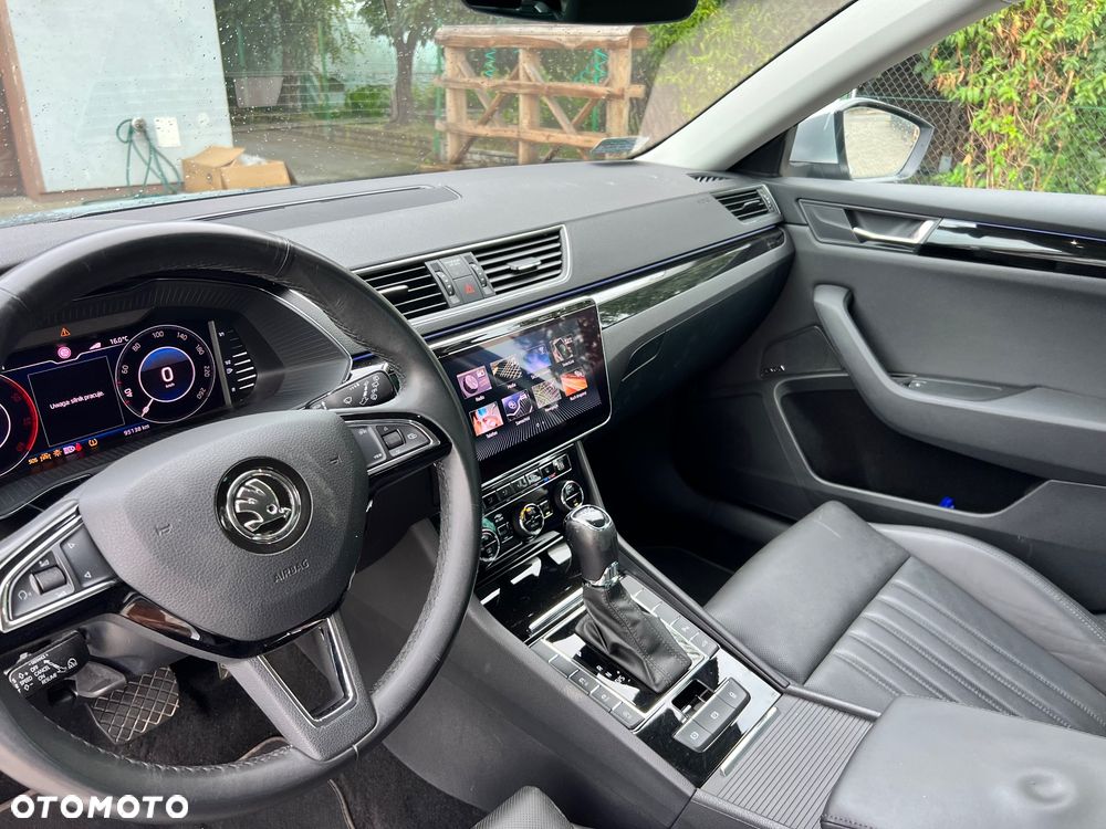 Skoda Superb 2.0 TDI SCR 4x4 L&K DSG - 23