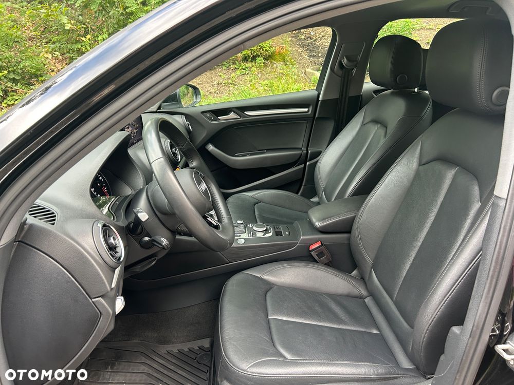 Audi A3 Limousine 40 TFSI Quattro S tronic - 11