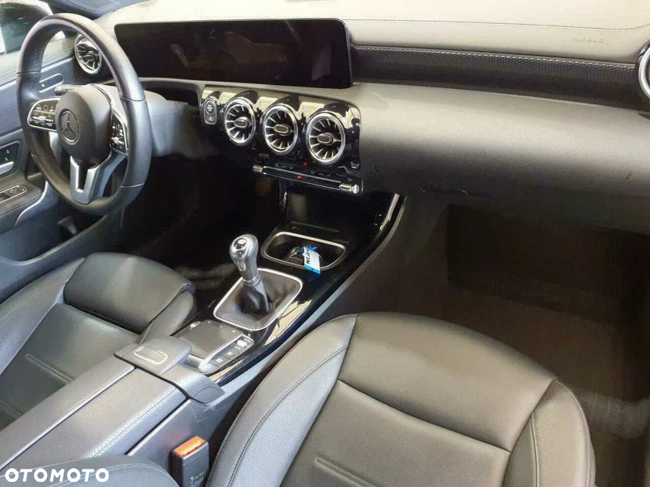 Mercedes-Benz CLA 180 d Shooting Brake Edition 2022 - 23