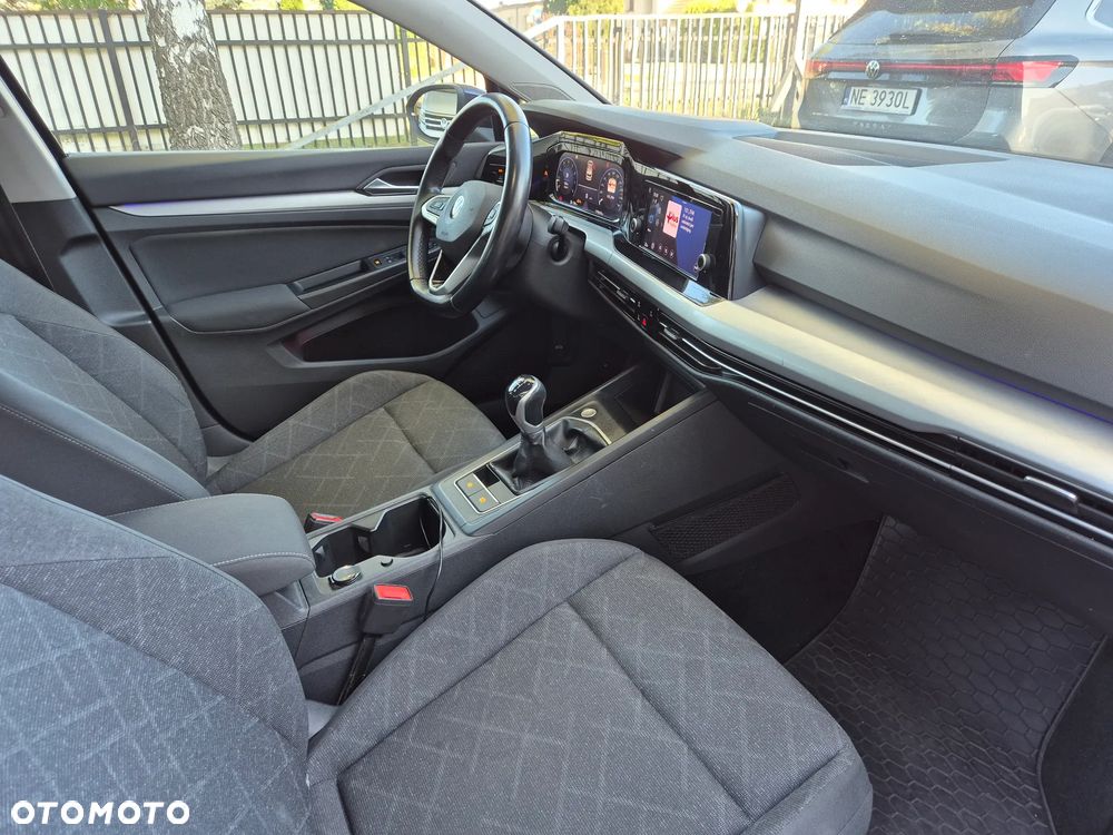 Volkswagen Golf - 20
