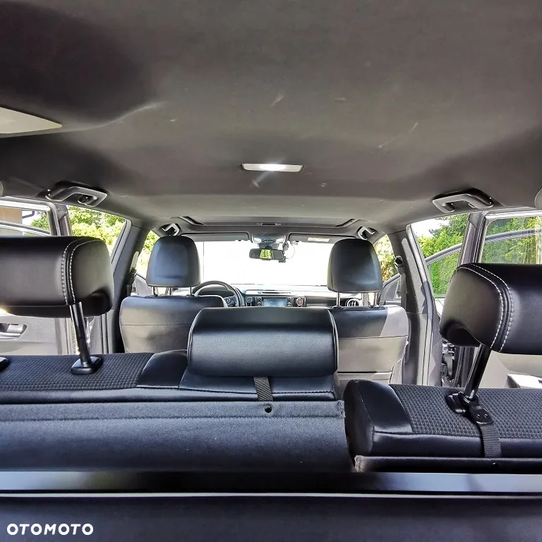 Toyota RAV4 - 25