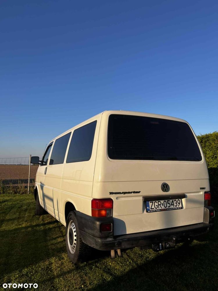 Volkswagen Transporter - 3