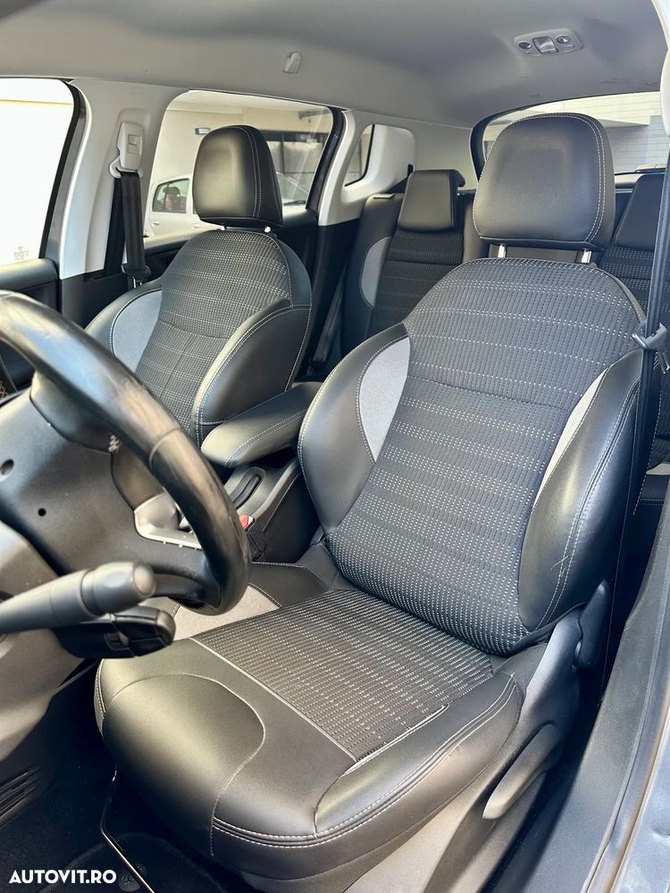 Peugeot 2008 - 6