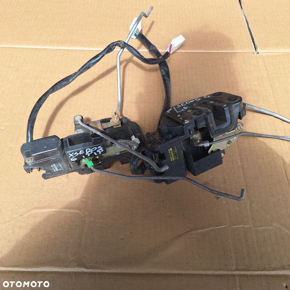 ZAMEK DRZWI LEWY PRZOD 6 PINOW PRAWY PRZOD 2 PINOW MAZDA XEDOS 6 - 1