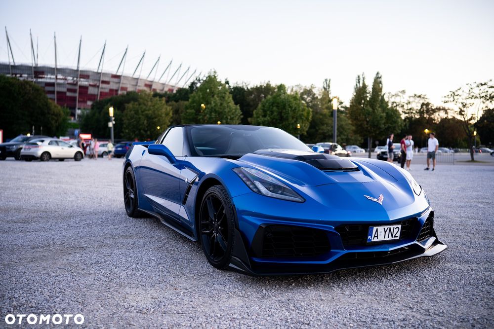 Chevrolet Corvette - 8