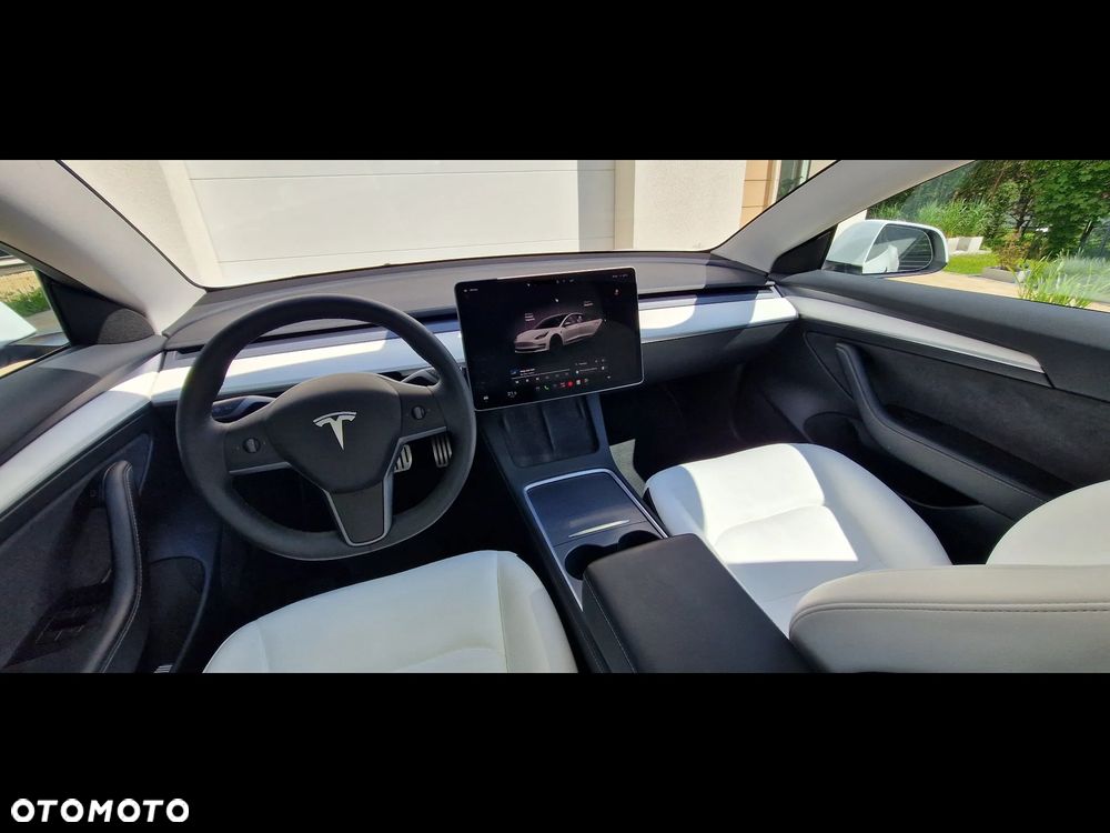Tesla Model 3 Performance AWD - 18