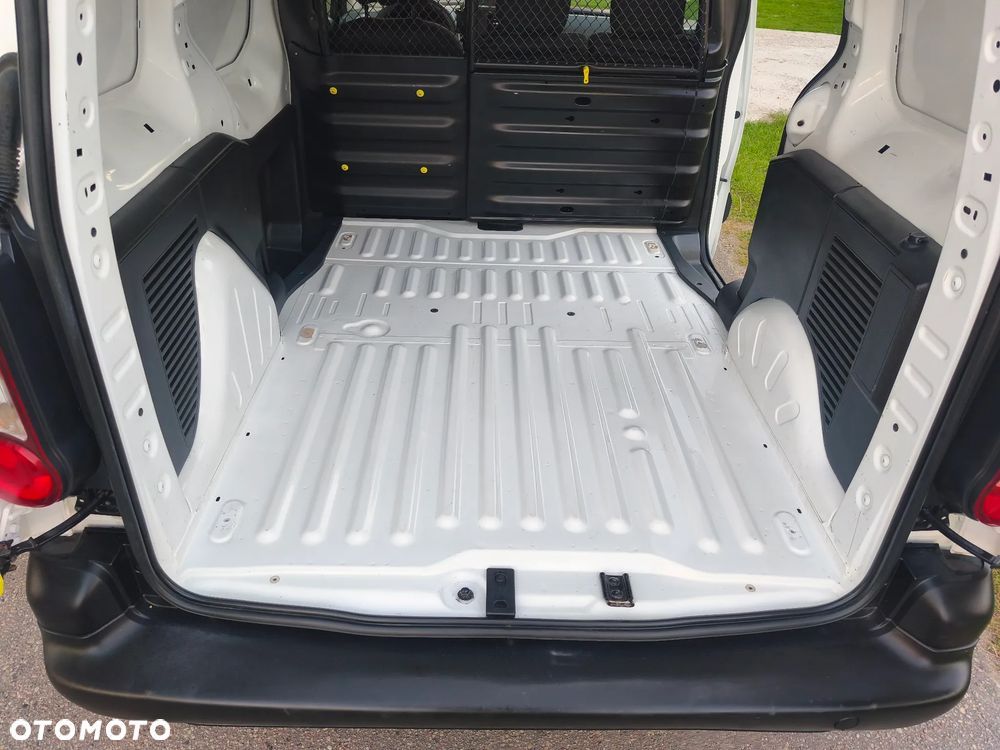 Citroën BERLINGO - 15