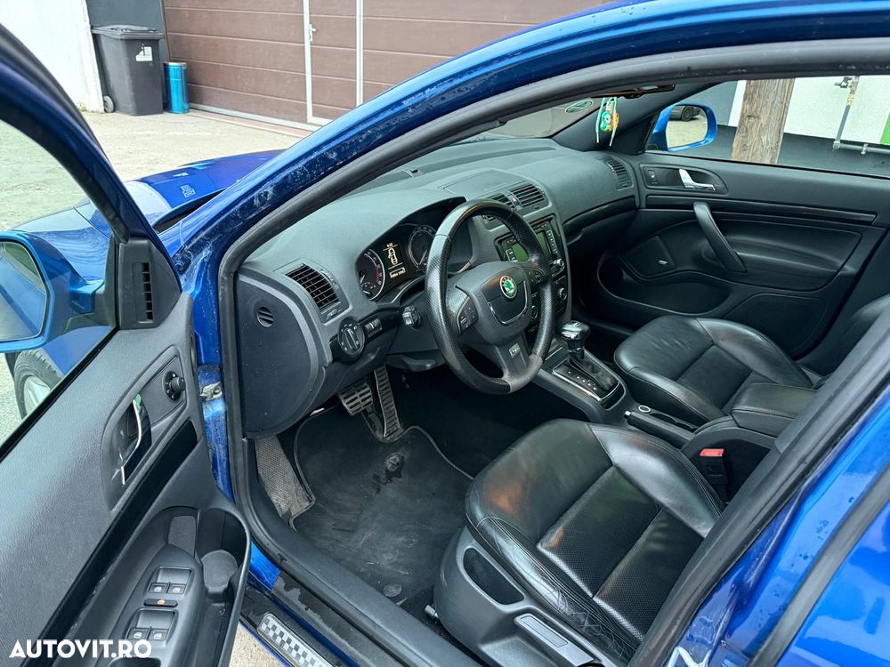 Skoda Octavia 2.0 TDI CR DPF DSG RS - 6