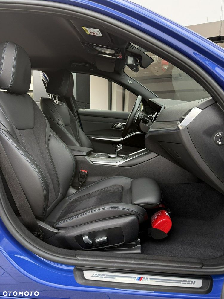 BMW Seria 3 320d xDrive M Sport sport - 35