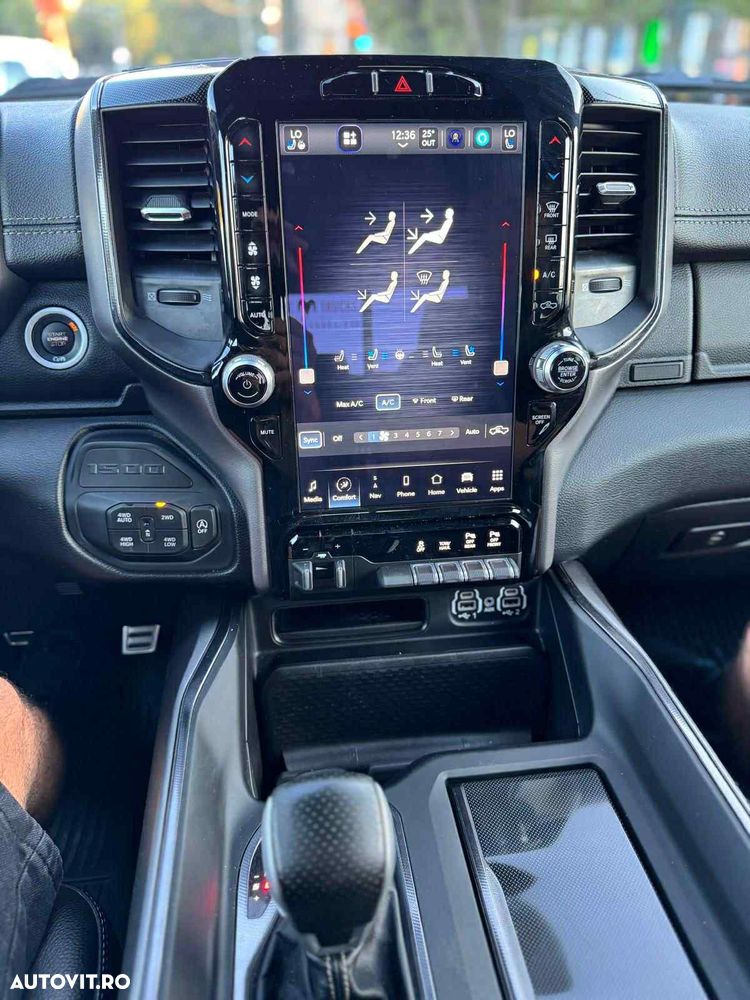 Dodge RAM - 8