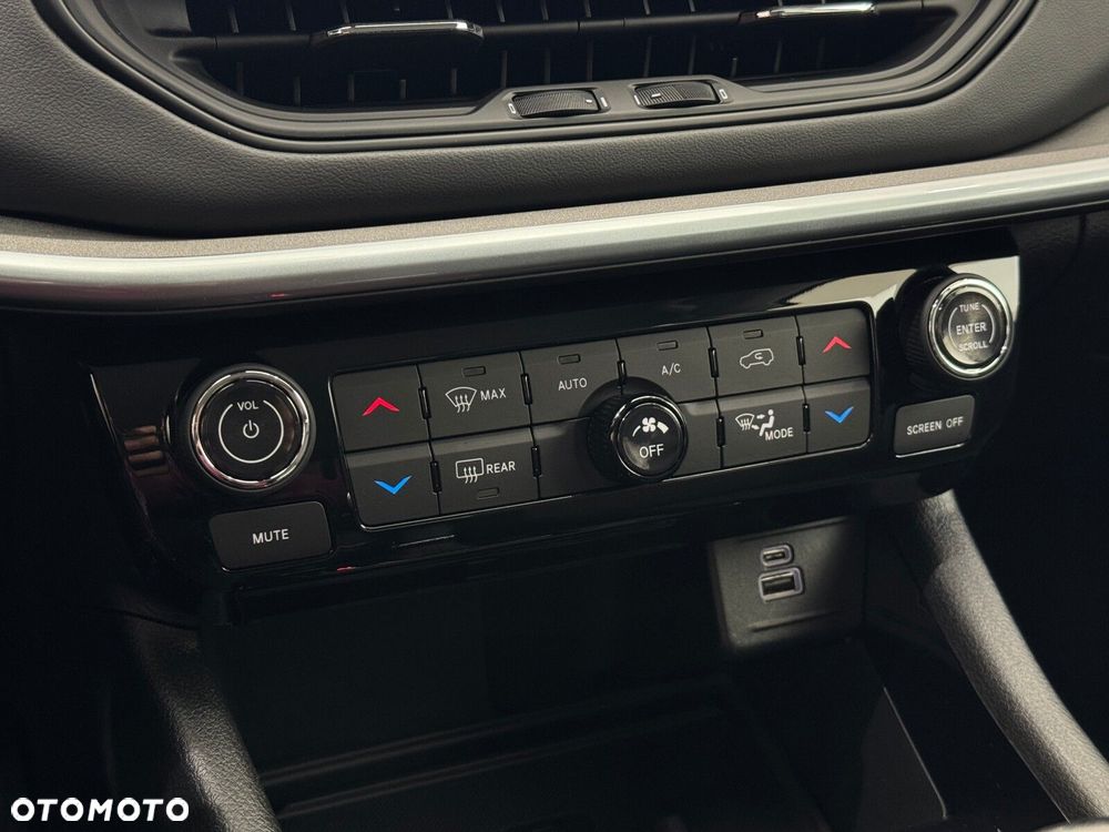Jeep Compass - 23