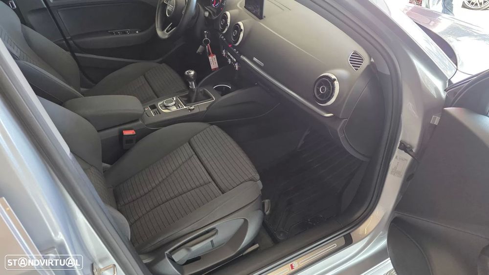 Audi A3 Limousine 1.6 TDI S-line - 47