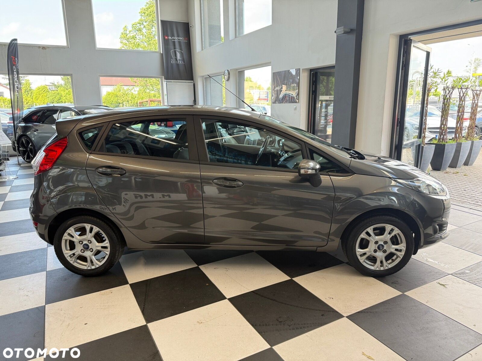 Ford Fiesta - 4