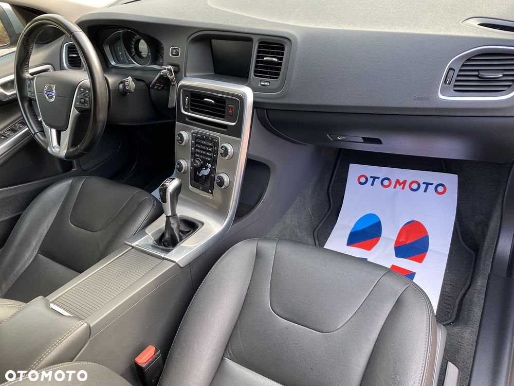 Volvo V60 2017 photo 3