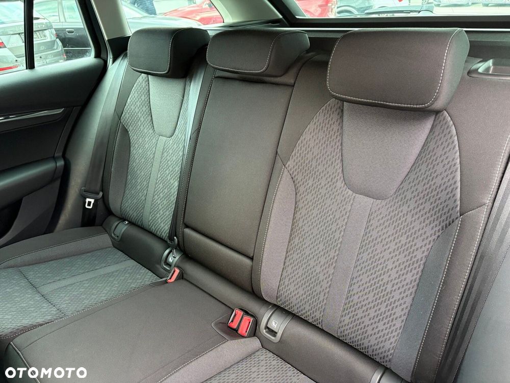 Skoda Octavia 2.0 TDI Style DSG - 13