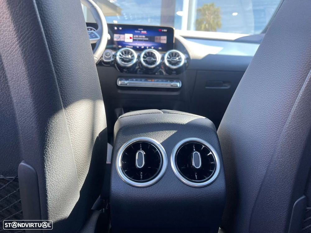 Mercedes-Benz EQA 350 4Matic Progressive - 7