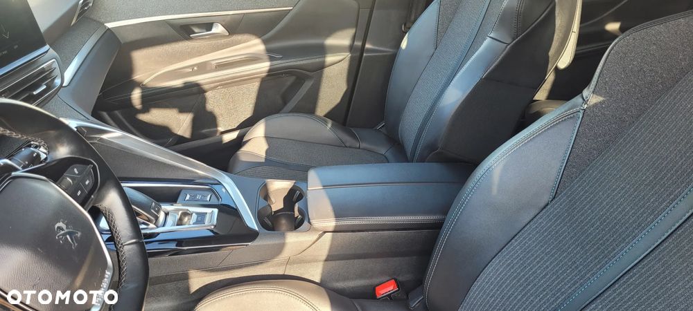 Peugeot 5008 BlueHDi 130 EAT8 Allure Pack - 24